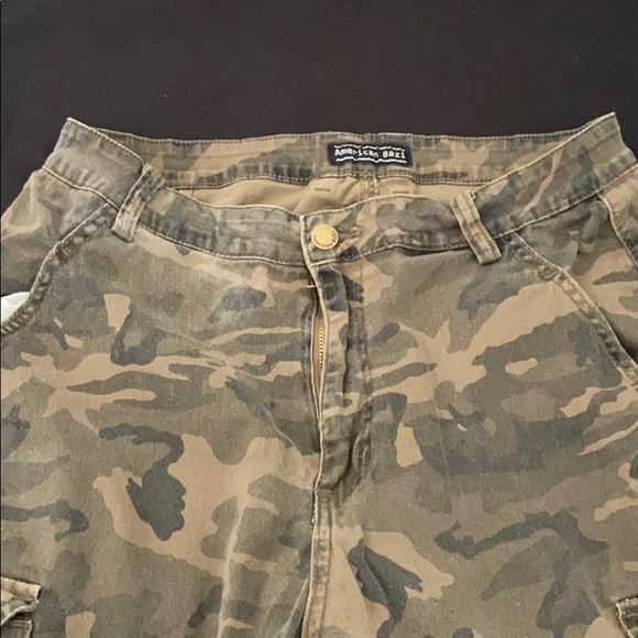 Jeans - Picture 3 of 3